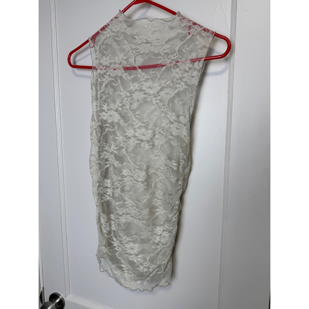Red by BKE Womens Ivory Floral Lace Mock Neck Sleeveless Ruched Top Size Small